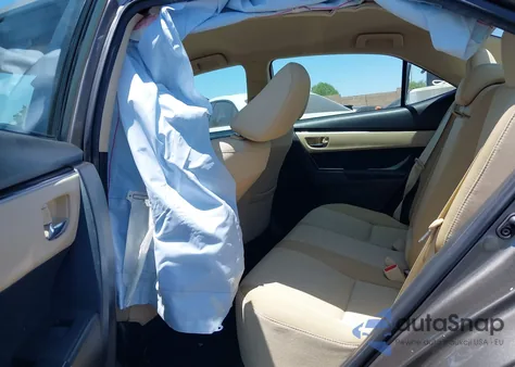 2018 Toyota Corolla Le z USA, uszkodzony, nr VIN 5YFBURHE2JP853055